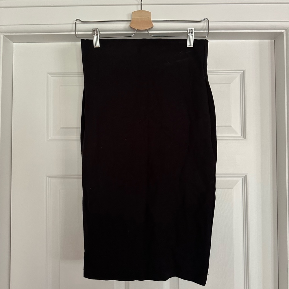 Body sculpting pencil skirt (black)